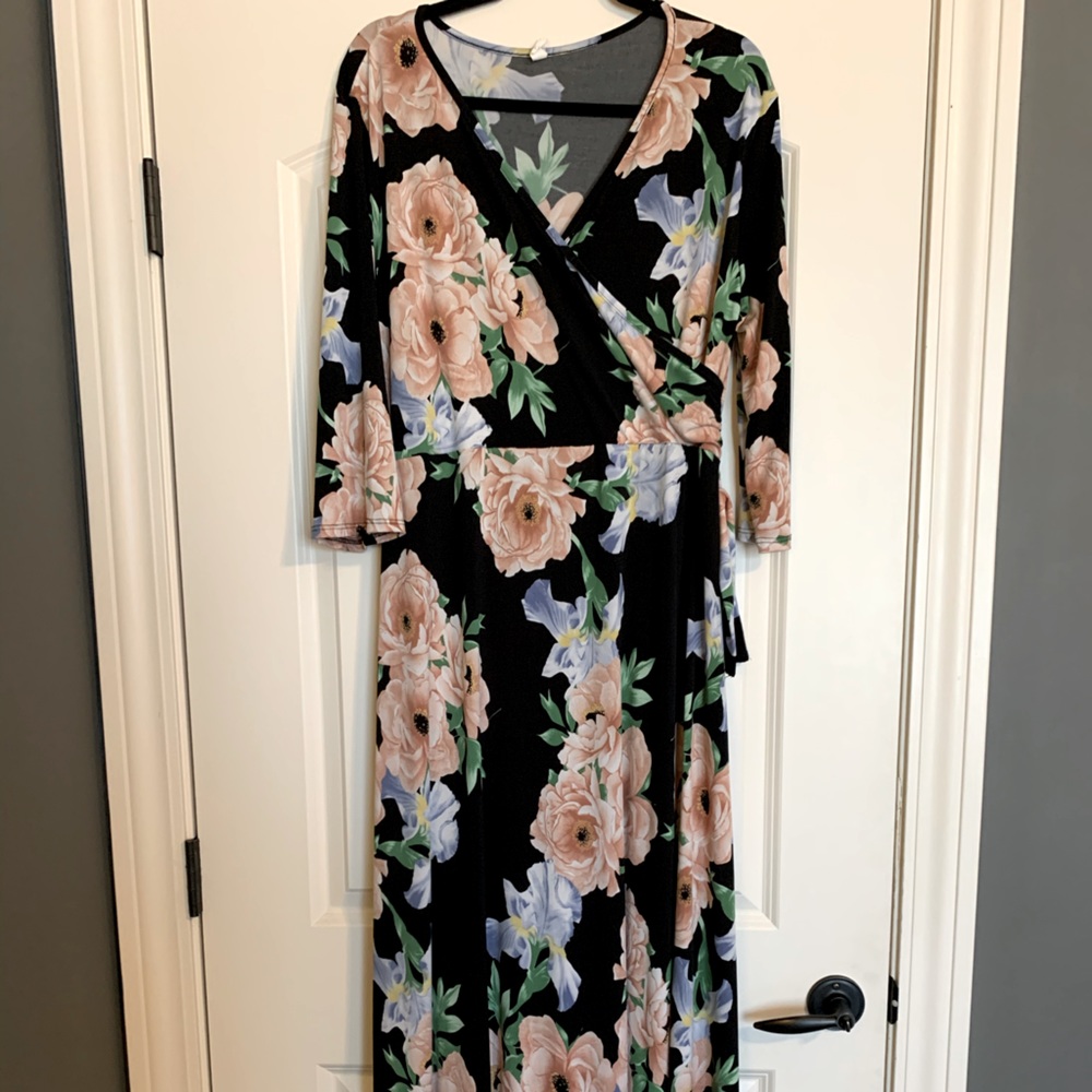 Pinkblush maxi maternity navy floral dress